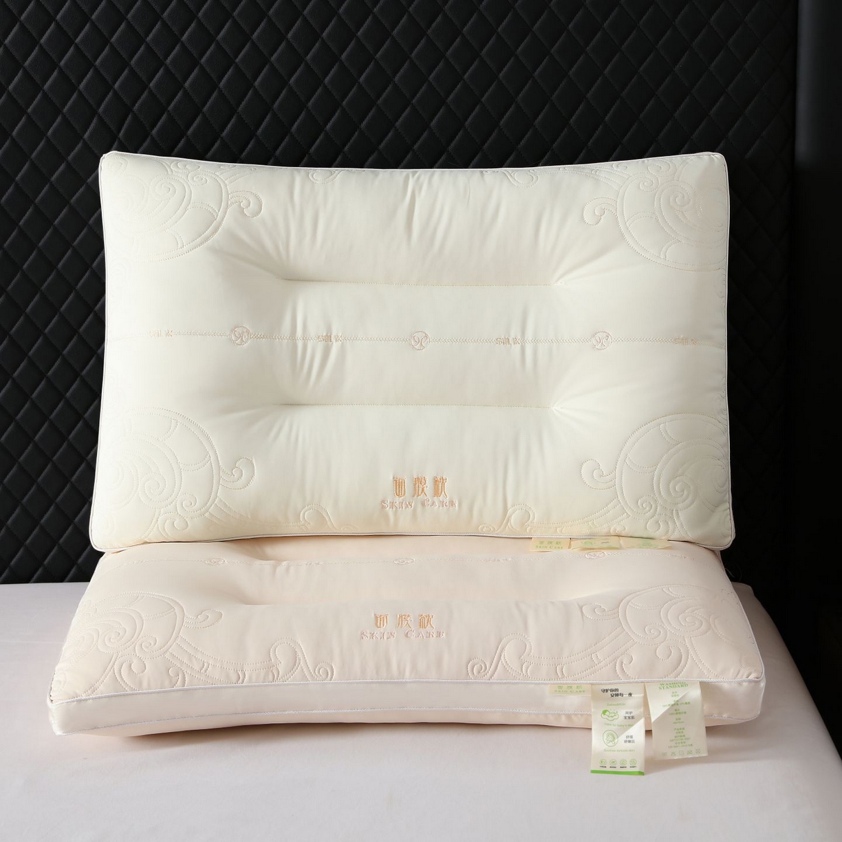 91家纺网 家纺一手货源 找家纺 晚儿 2025新款面膜舒睡牵引枕枕头枕芯 白色