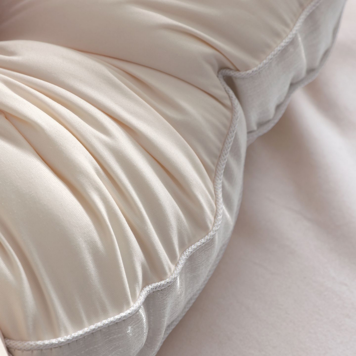 91家纺网 家纺一手货源 找家纺 晚儿 2025新款面膜舒睡牵引枕枕头枕芯 粉色