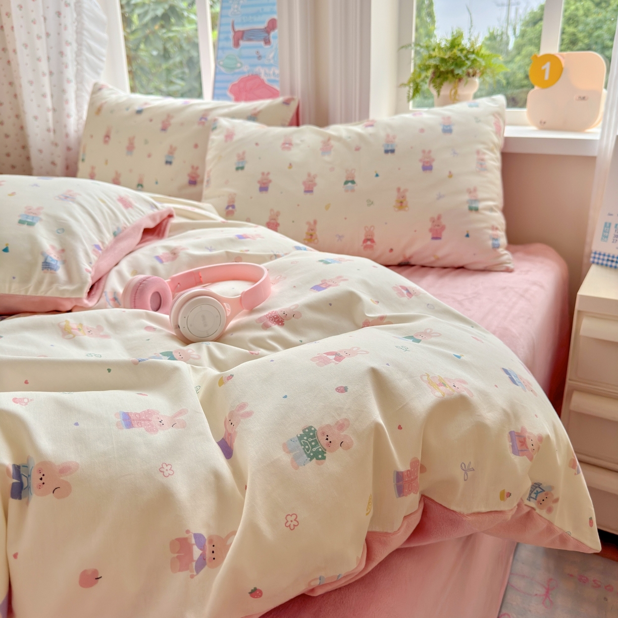 91家纺网 家纺一手货源 找家纺 清雅福 2025秋冬新品全棉印花棉加绒四件套系列 棉绒-果冻兔