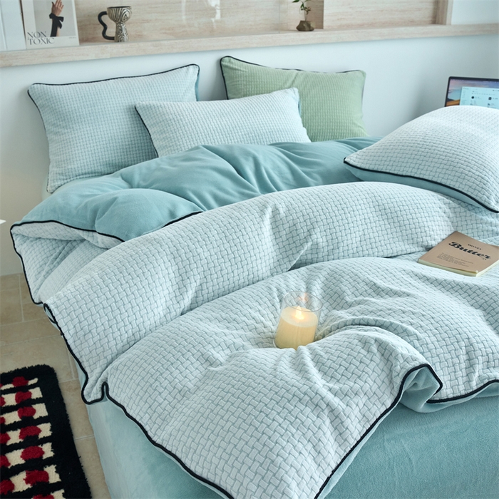 91家纺网 家纺一手货源 找家纺 （总）兰紫橙家纺 2025新款牛奶绒嵌边提花剪花四件套（含买家秀质检报告）