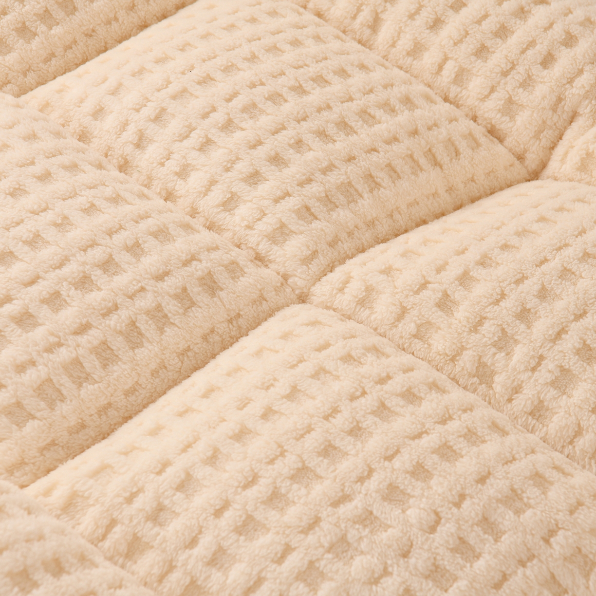 91家纺网 家纺一手货源 找家纺 预言家纺 2025新款A类提花牛奶绒塔芙绒床垫跨境 方格卡其