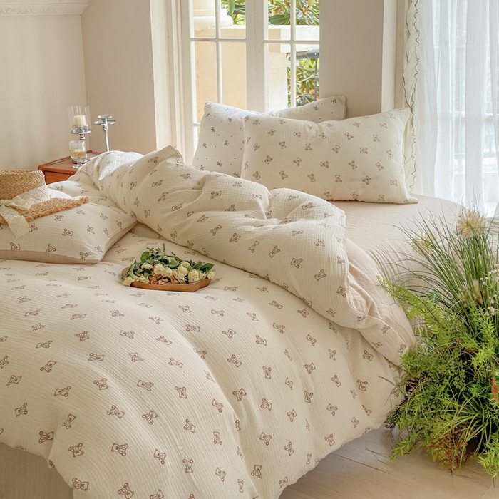 91家纺网 家纺一手货源 找家纺 木楌家居 2025春夏新品全棉A类皱皱纱印花四件套 赫本熊