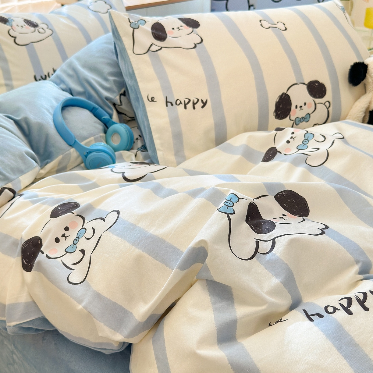 91家纺网 家纺一手货源 找家纺 清雅福 2025秋冬新品全棉印花棉加绒四件套系列 棉绒-条纹狗狗