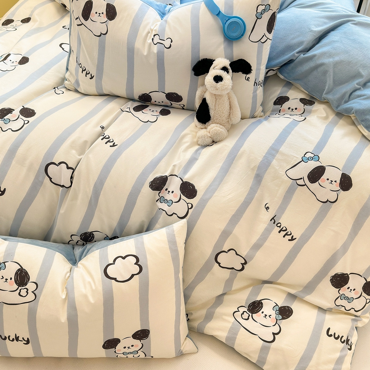 91家纺网 家纺一手货源 找家纺 清雅福 2025秋冬新品全棉印花棉加绒四件套系列 棉绒-条纹狗狗