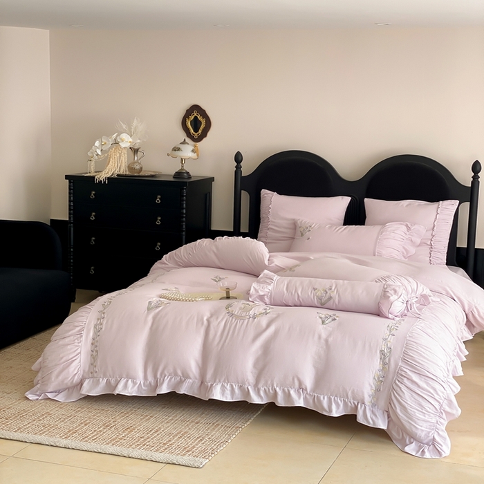 91家纺网 家纺一手货源 找家纺 曼布缇 2025新款A类双层纱工艺款四件套 幽兰紫 【会员减20元，劵后378元起】