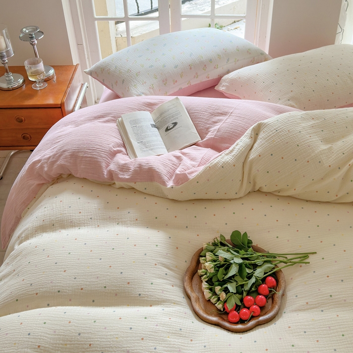 91家纺网 家纺一手货源 找家纺 木楌家居 2025春夏新品全棉A类皱皱纱印花四件套 奶油波点