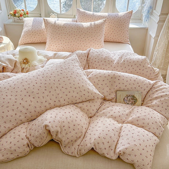 91家纺网 家纺一手货源 找家纺 木楌家居 2025春夏新品全棉A类皱皱纱印花四件套 苏潼