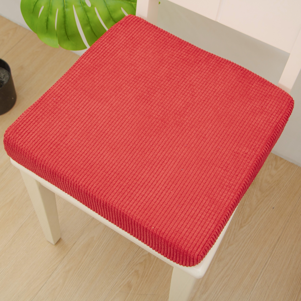 91家纺网 家纺一手货源 找家纺 沐沐家纺 2026新款玉米绒立体坐垫 红色