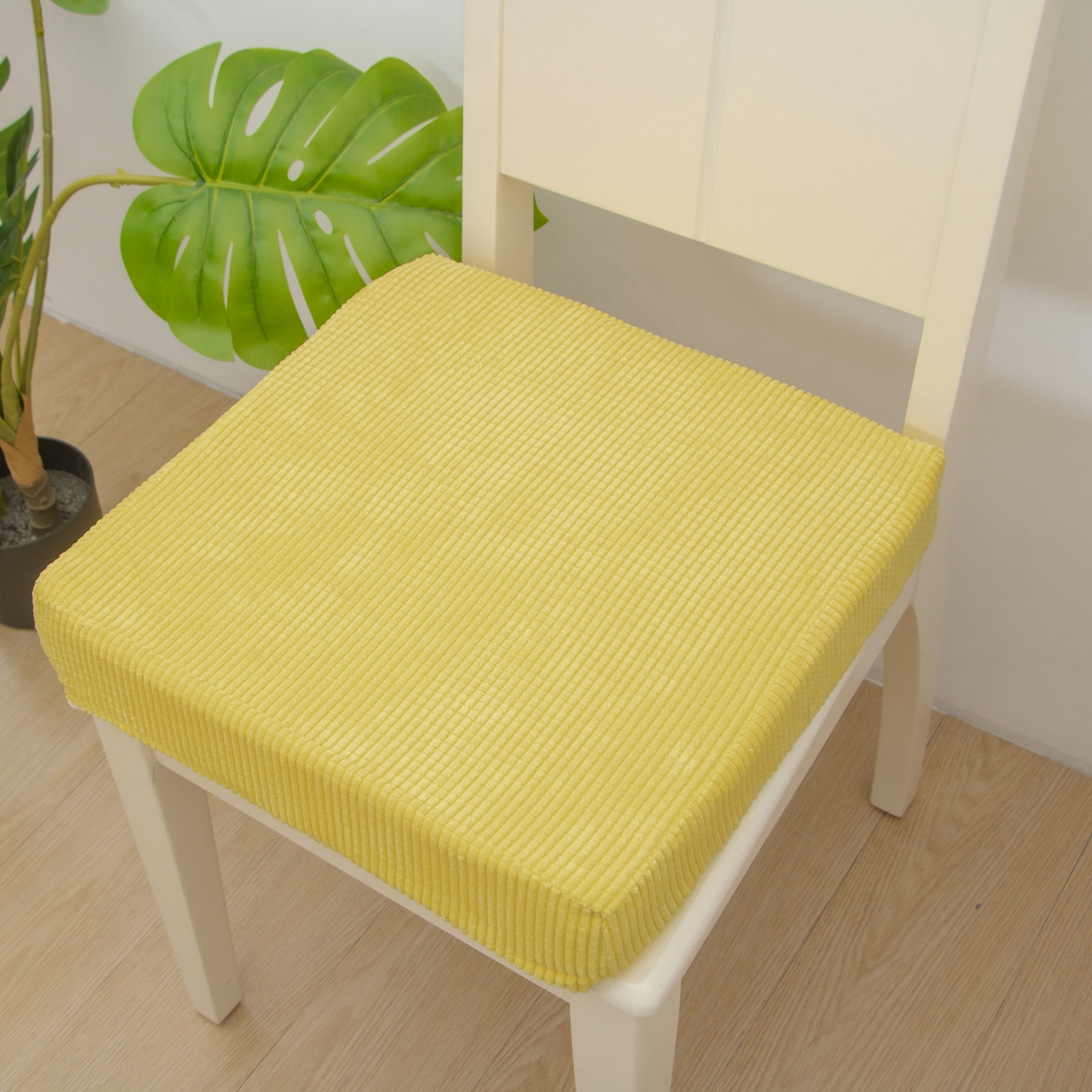 91家纺网 家纺一手货源 找家纺 沐沐家纺 2026新款玉米绒立体坐垫 金色