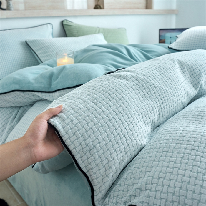 91家纺网 家纺一手货源 找家纺 兰紫橙家纺 2025新款牛奶绒嵌边提花剪花四件套（含买家秀） 心链-薄荷绿