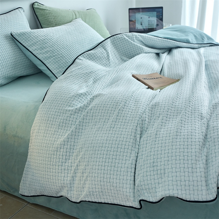 91家纺网 家纺一手货源 找家纺 兰紫橙家纺 2025新款牛奶绒嵌边提花剪花四件套（含买家秀） 心链-薄荷绿