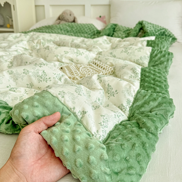 91家纺网 家纺一手货源 找家纺 宜梦家居 2025新款全棉纯棉豆豆被被子被芯 BT-春风里