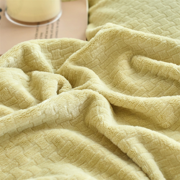 91家纺网 家纺一手货源 找家纺 兰紫橙家纺 2025新款牛奶绒嵌边提花剪花四件套（含买家秀） 心链-奶油黄