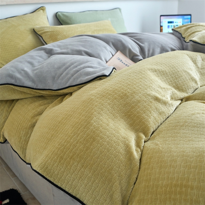 91家纺网 家纺一手货源 找家纺 兰紫橙家纺 2025新款牛奶绒嵌边提花剪花四件套（含买家秀） 心链-奶油黄