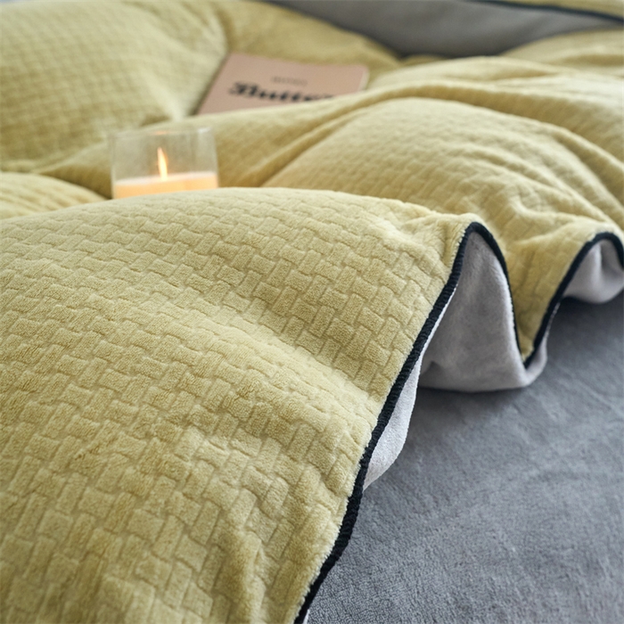 91家纺网 家纺一手货源 找家纺 兰紫橙家纺 2025新款牛奶绒嵌边提花剪花四件套（含买家秀） 心链-奶油黄