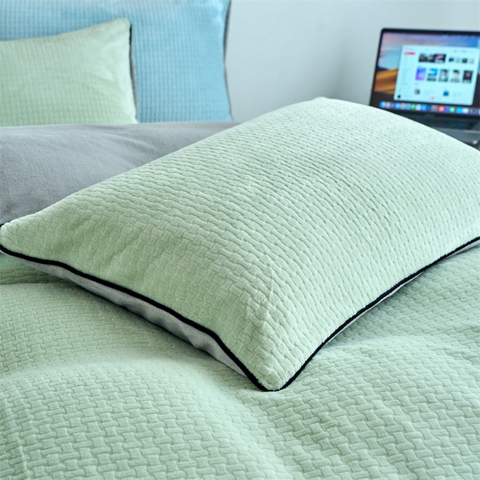 91家纺网 家纺一手货源 找家纺 兰紫橙家纺 2025新款牛奶绒嵌边提花剪花四件套（含买家秀） 心链-清新绿