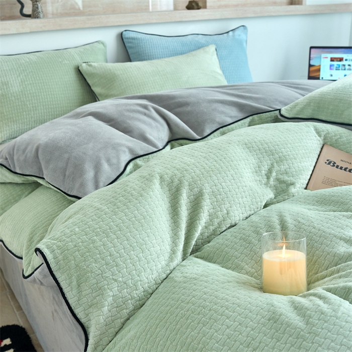 91家纺网 家纺一手货源 找家纺 兰紫橙家纺 2025新款牛奶绒嵌边提花剪花四件套（含买家秀） 心链-清新绿