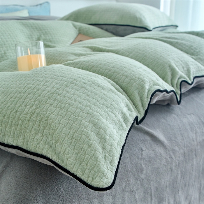 91家纺网 家纺一手货源 找家纺 兰紫橙家纺 2025新款牛奶绒嵌边提花剪花四件套（含买家秀） 心链-清新绿