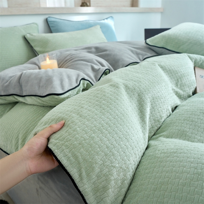 91家纺网 家纺一手货源 找家纺 兰紫橙家纺 2025新款牛奶绒嵌边提花剪花四件套（含买家秀） 心链-清新绿