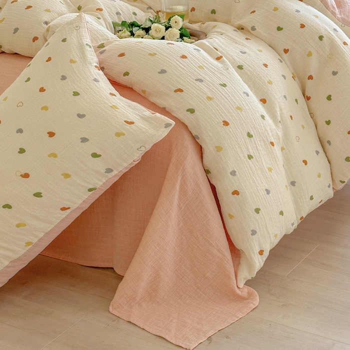 91家纺网 家纺一手货源 找家纺 木楌家居 2025新款A类全棉皱皱纱印花四件套 奶油爱心