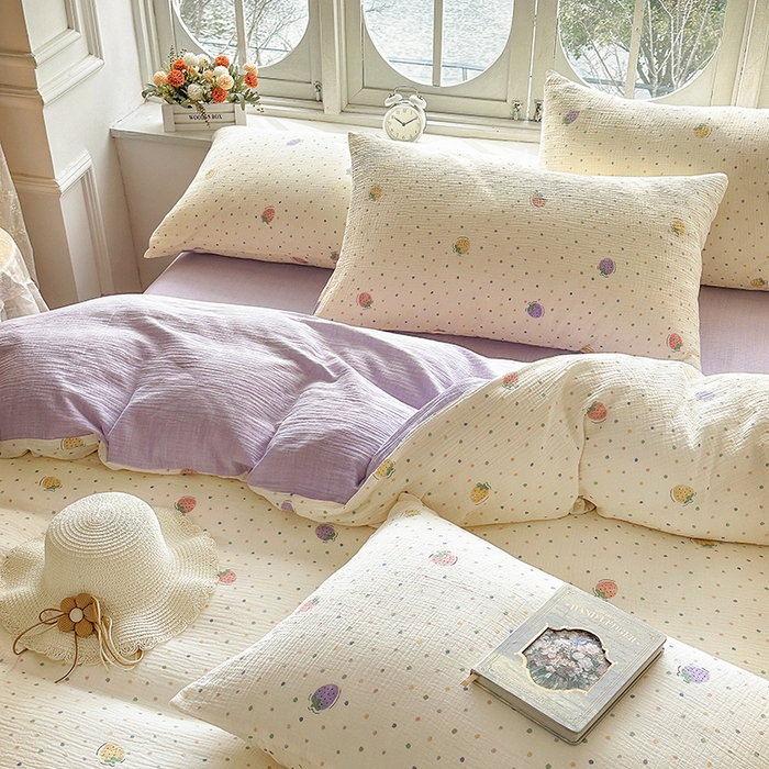 91家纺网 家纺一手货源 找家纺 木楌家居 2025新款A类全棉皱皱纱印花四件套 草莓啵啵