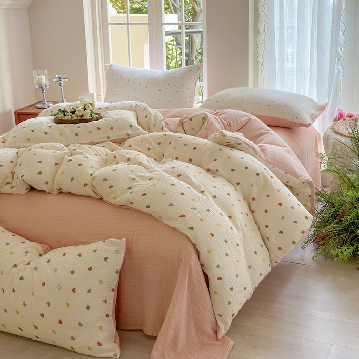 91家纺网 家纺一手货源 找家纺 木楌家居 2025新款A类全棉皱皱纱印花四件套 奶油爱心