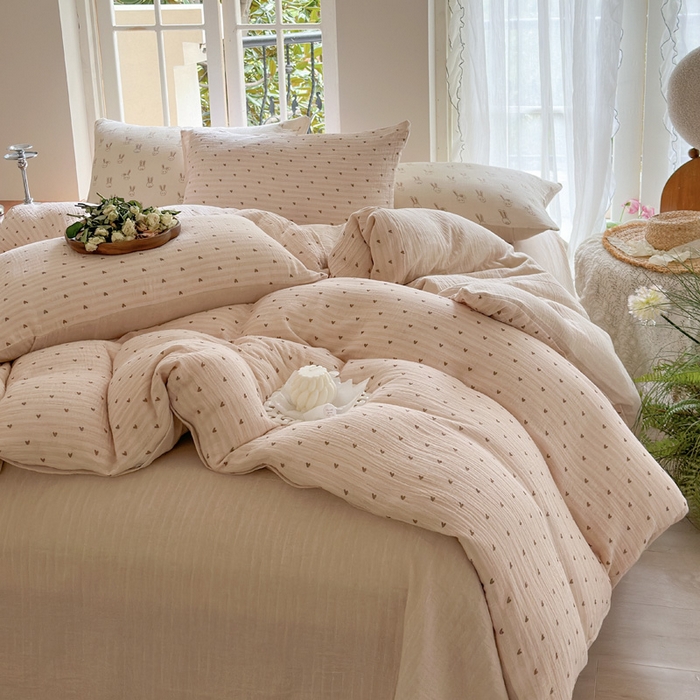 91家纺网 家纺一手货源 找家纺 木楌家居 2025新款A类全棉皱皱纱印花四件套 可心咖