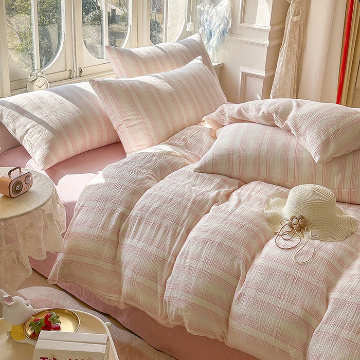 91家纺网 家纺一手货源 找家纺 木楌家居 2025新款A类全棉皱皱纱印花四件套 半夏  粉