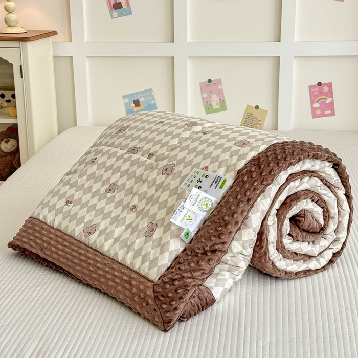 91家纺网 家纺一手货源 找家纺 宜梦家居 2025新款全棉纯棉豆豆被被子被芯 BT-格林小果