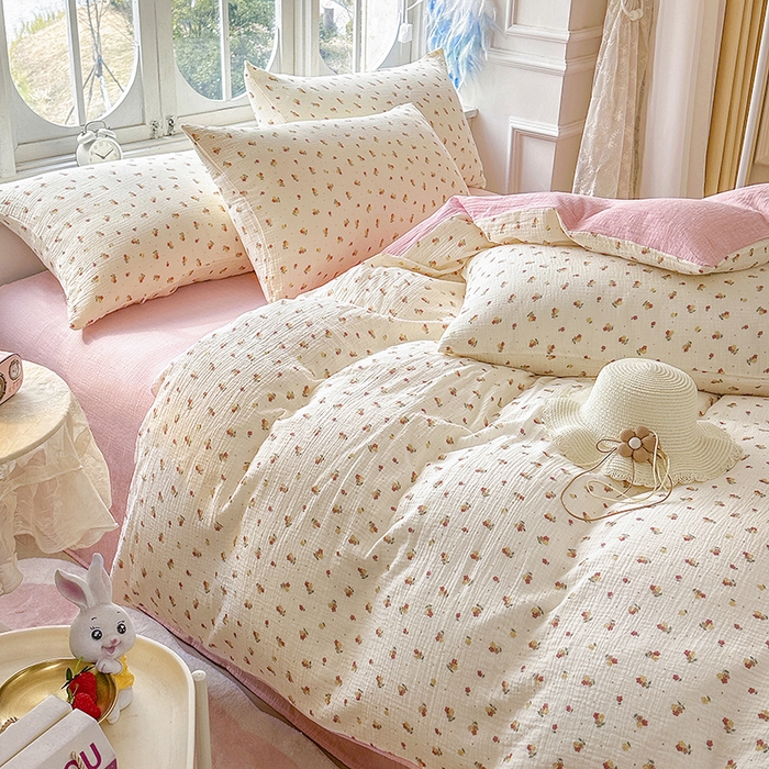 91家纺网 家纺一手货源 找家纺 木楌家居 2025新款A类全棉皱皱纱印花四件套 黎夏  粉