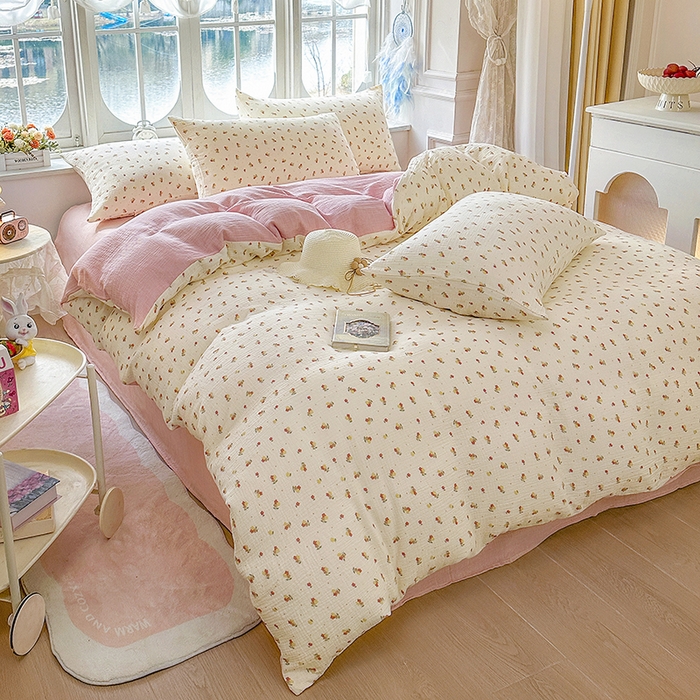 91家纺网 家纺一手货源 找家纺 木楌家居 2025新款A类全棉皱皱纱印花四件套 黎夏  粉