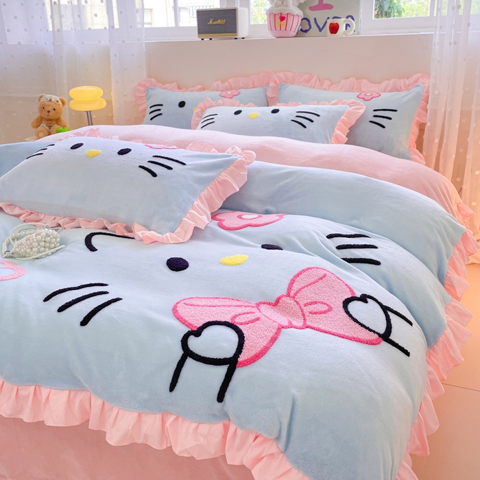 91家纺网 家纺一手货源 找家纺 泉欣家纺 2025新款牛奶绒公主风毛巾绣花床单款床笠款四件套三件套奶糖猫咪（专版） 奶糖猫咪-蓝粉