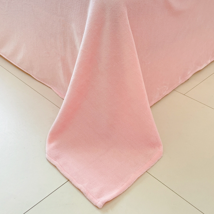 91家纺网 家纺一手货源 找家纺 泉欣家纺 2025新款牛奶绒公主风毛巾绣花床单款床笠款四件套三件套奶糖猫咪（专版） 奶糖猫咪-蓝粉