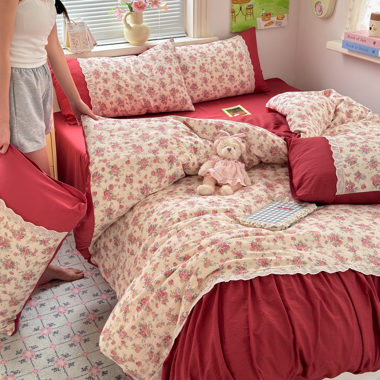 91家纺网 家纺一手货源 找家纺 典雅家纺 2025新款A类超柔双层纱四件套花边工艺款四件套 爱意浓