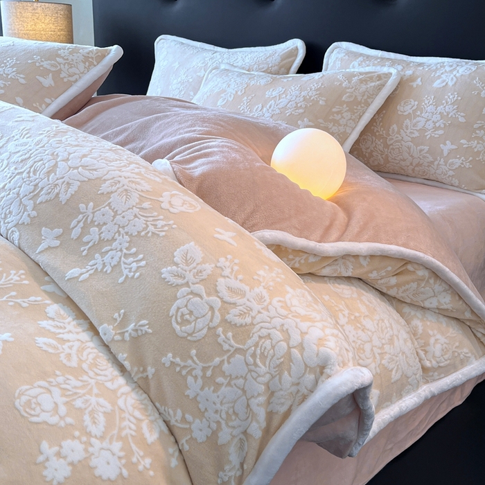 91家纺网 家纺一手货源 找家纺 诺梵 2025新款8斤立体雕花牛奶绒四件套_控价标准高于139，加大高于149 蒂娜-黄