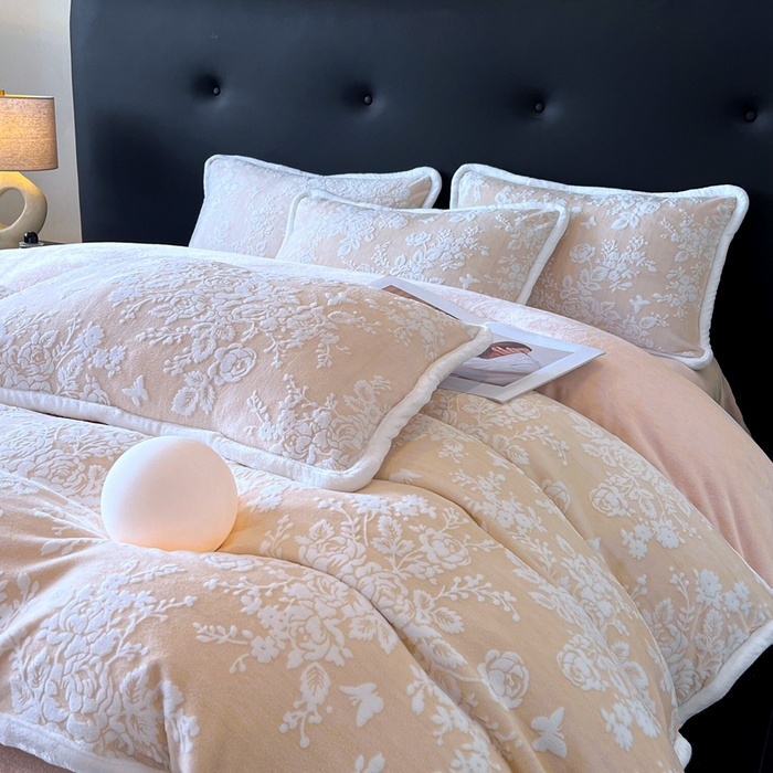 91家纺网 家纺一手货源 找家纺 诺梵 2025新款8斤立体雕花牛奶绒四件套_控价标准高于139，加大高于149 蒂娜-黄