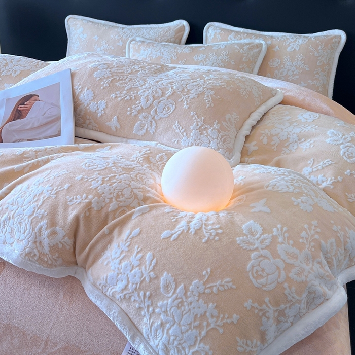 91家纺网 家纺一手货源 找家纺 诺梵 2025新款8斤立体雕花牛奶绒四件套_控价标准高于139，加大高于149 蒂娜-黄