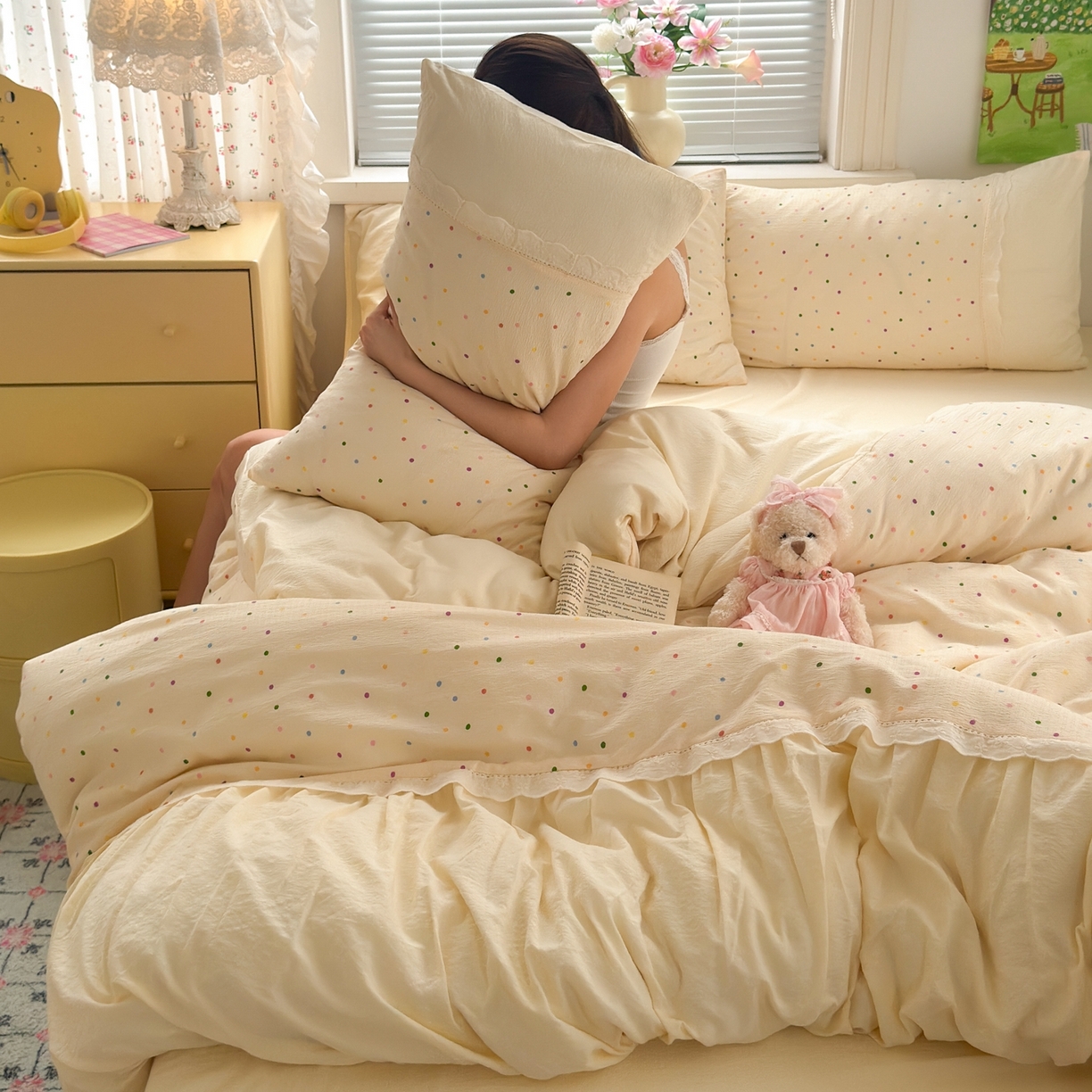 91家纺网 家纺一手货源 找家纺 典雅家纺 2025新款A类超柔双层纱四件套花边工艺款四件套 彩波波