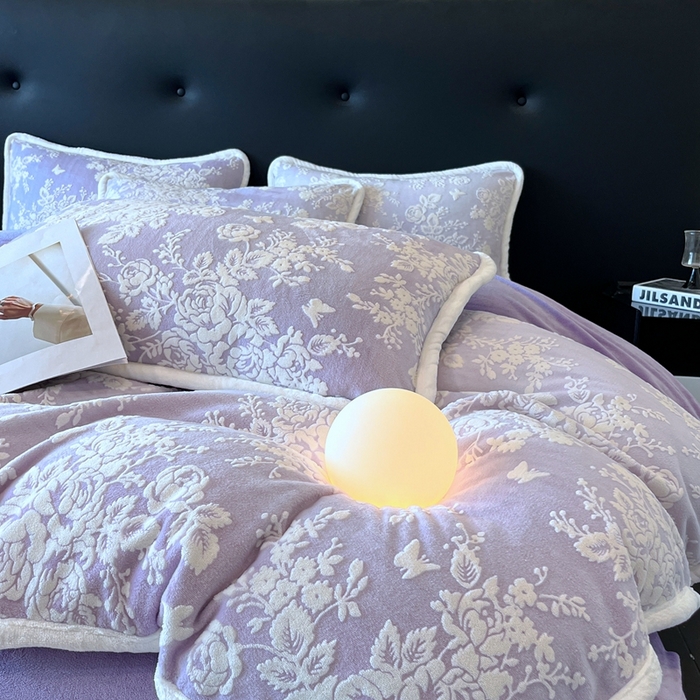 91家纺网 家纺一手货源 找家纺 诺梵 2025新款8斤立体雕花牛奶绒四件套_控价标准高于139，加大高于149 蒂娜-紫