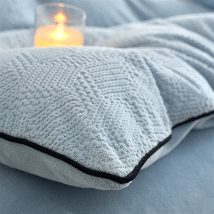 91家纺网 家纺一手货源 找家纺 兰紫橙家纺 2025新款牛奶绒嵌边提花剪花四件套（含买家秀） 织梦-蓝