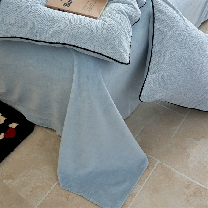 91家纺网 家纺一手货源 找家纺 兰紫橙家纺 2025新款牛奶绒嵌边提花剪花四件套（含买家秀） 织梦-蓝