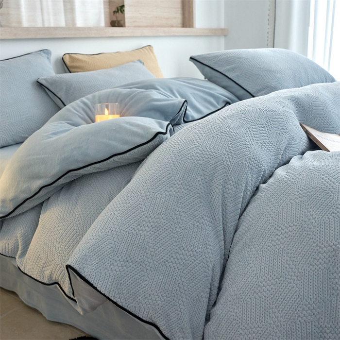 91家纺网 家纺一手货源 找家纺 兰紫橙家纺 2025新款牛奶绒嵌边提花剪花四件套（含买家秀） 织梦-蓝