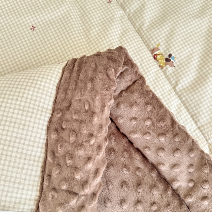 91家纺网 家纺一手货源 找家纺 宜梦家居 2025新款全棉纯棉豆豆被被子被芯 BT-哈里狗