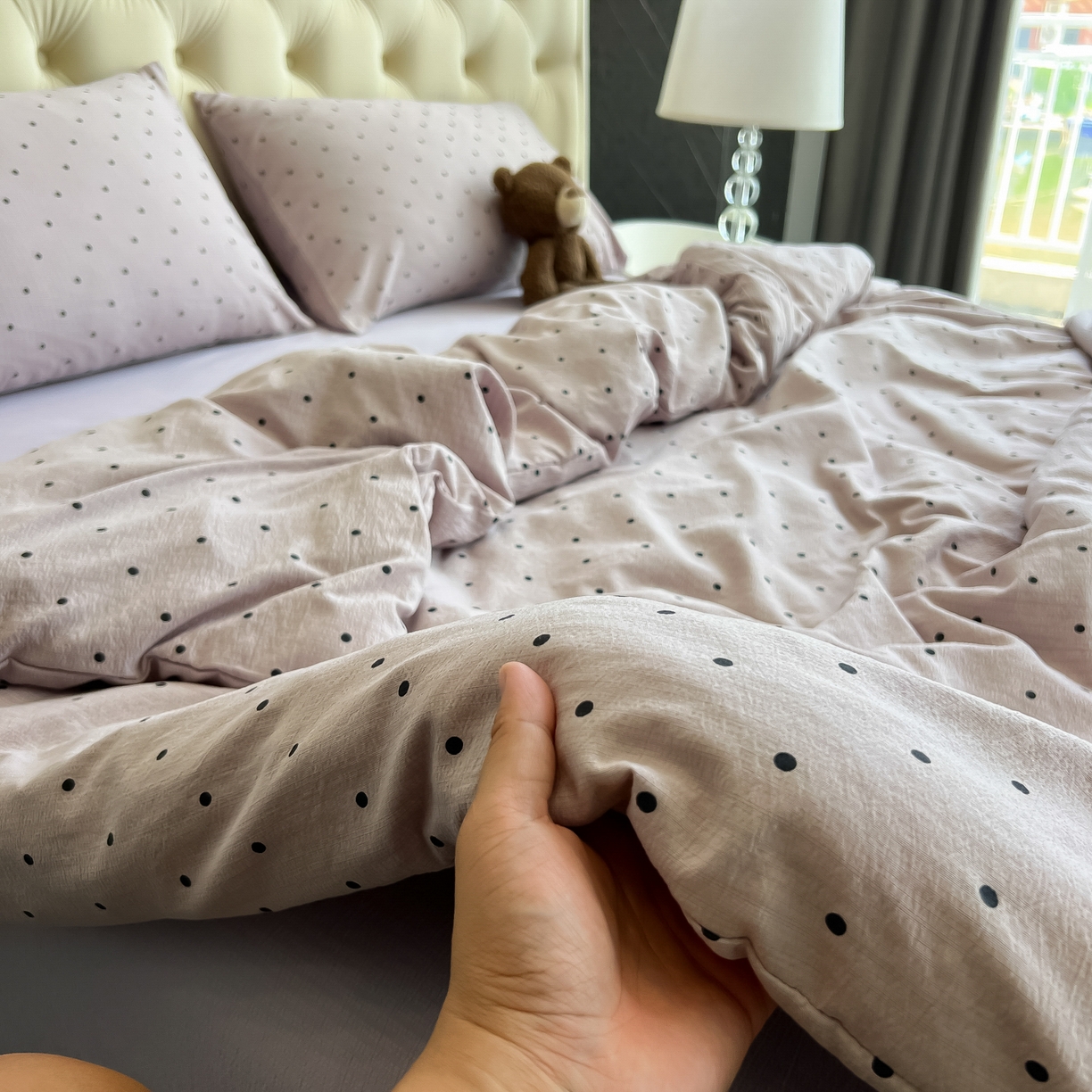 91家纺网 家纺一手货源 找家纺 韩巢家纺 2025新款双层纱床上用品四件套热销款超柔学生宿舍床单被套三件套 黑丁香紫波点