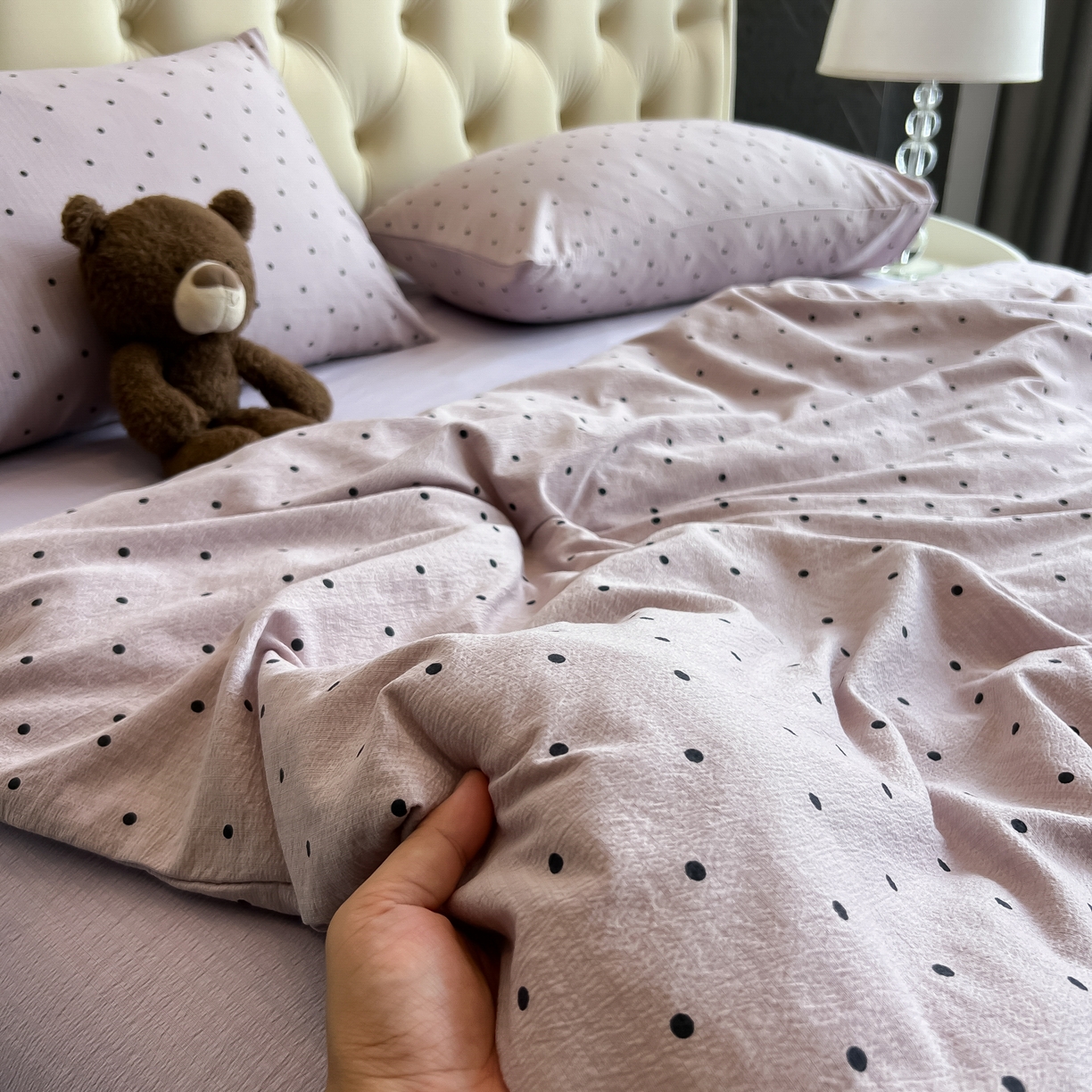 91家纺网 家纺一手货源 找家纺 韩巢家纺 2025新款双层纱床上用品四件套热销款超柔学生宿舍床单被套三件套 黑丁香紫波点