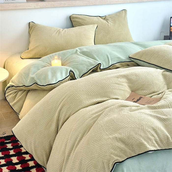 91家纺网 家纺一手货源 找家纺 兰紫橙家纺 2025新款牛奶绒嵌边提花剪花四件套（含买家秀） 织梦-绿