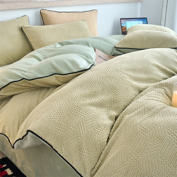 91家纺网 家纺一手货源 找家纺 兰紫橙家纺 2025新款牛奶绒嵌边提花剪花四件套（含买家秀） 织梦-绿