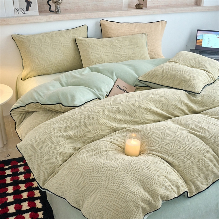 91家纺网 家纺一手货源 找家纺 兰紫橙家纺 2025新款牛奶绒嵌边提花剪花四件套（含买家秀） 织梦-绿