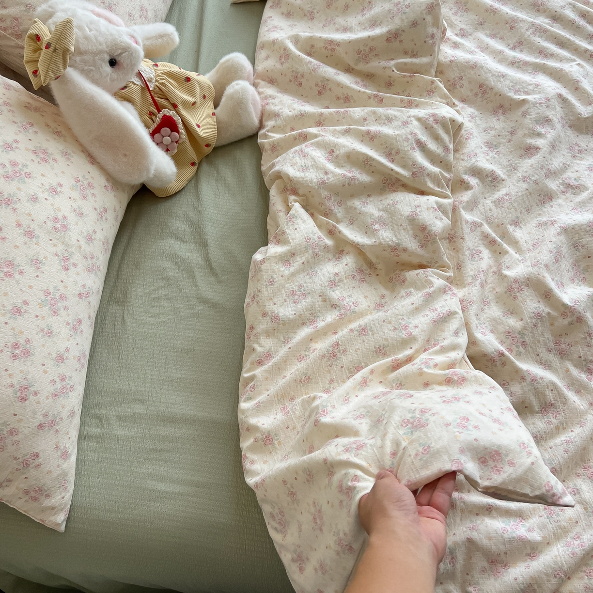 91家纺网 家纺一手货源 找家纺 韩巢家纺 2025新款双层纱床上用品四件套热销款超柔学生宿舍床单被套三件套 川岛落日