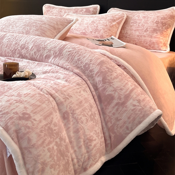 91家纺网 家纺一手货源 找家纺 诺梵 2025新款8斤立体雕花牛奶绒四件套_控价标准高于139，加大高于149 花朝梦-粉